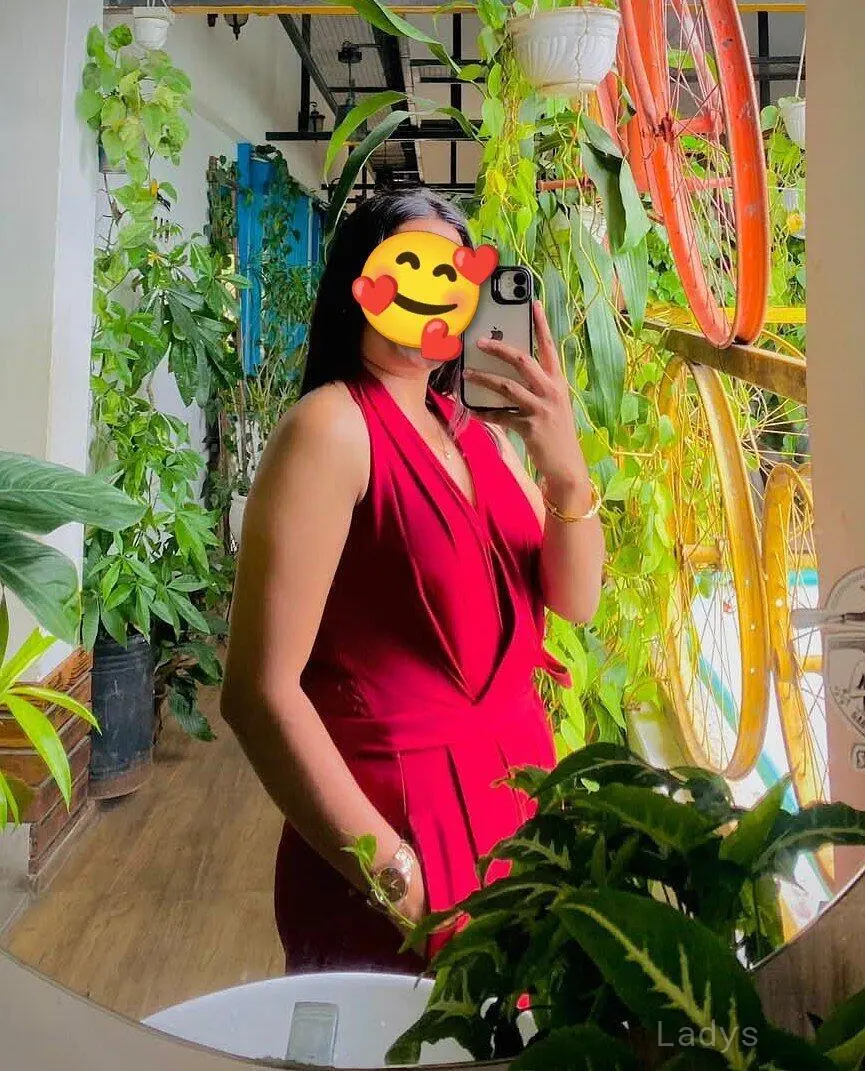 Karuna hand cash service,  years old Kathmandu escort girl with big tits, height  sm, Weight  kg