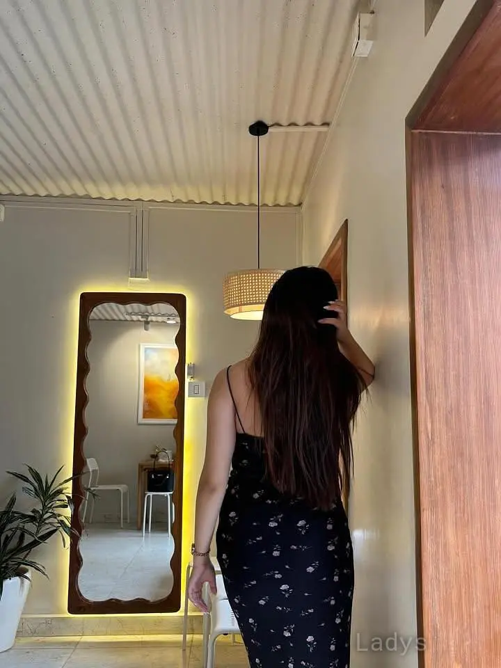 Kirti, 24 years old Kathmandu escort girl with big tits, height 163 sm, Weight kg