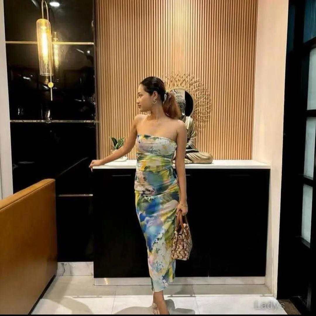 Make, 22 years old Kathmandu escort girl with big tits, height 167 sm, Weight  kg