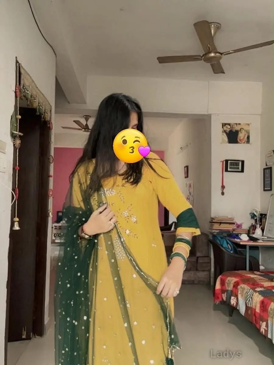 Rashmi,  years old Kathmandu escort girl with big tits, height  sm, Weight  kg