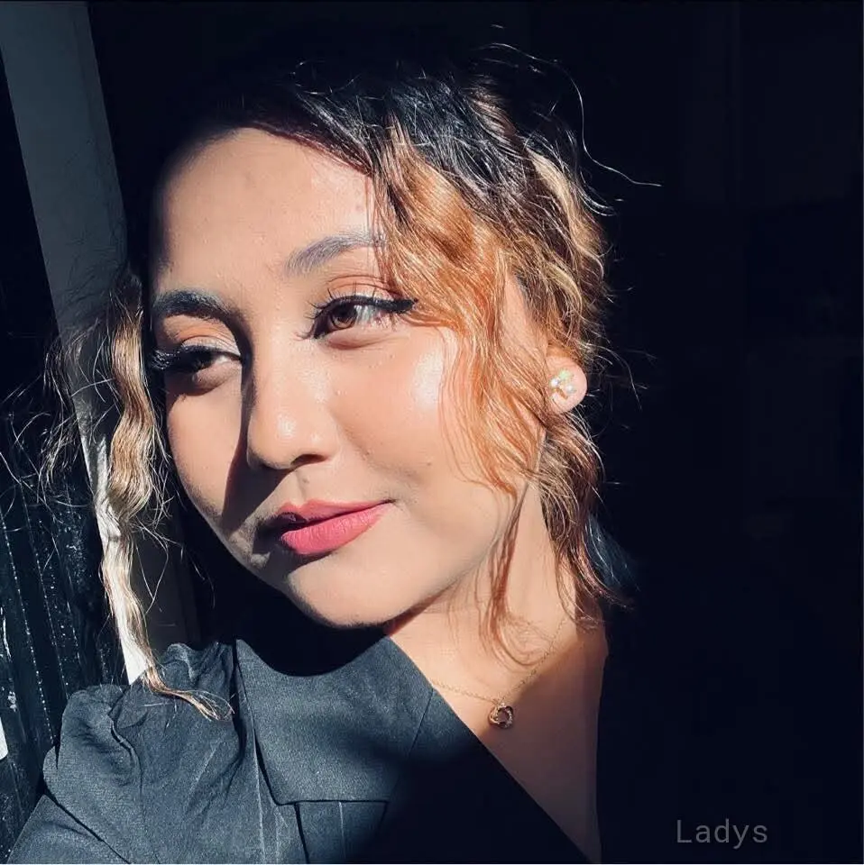 Rebecca, 21 years old Kathmandu escort girl with big tits, height 165 sm, Weight kg