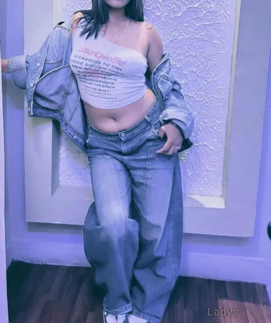 Riya, 25 years old Kathmandu escort girl with big tits, height 166 sm, Weight kg
