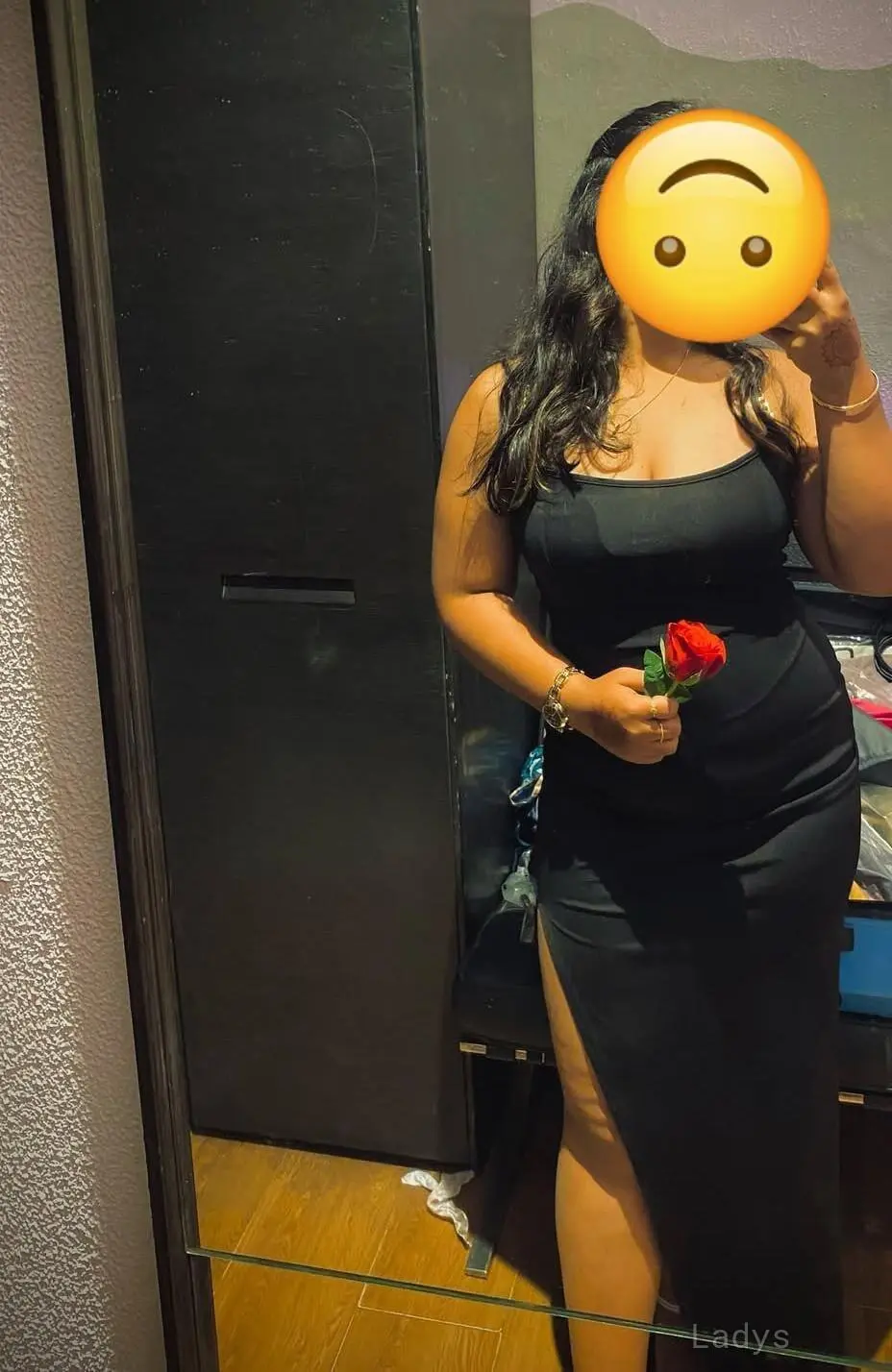 Siya, 23 years old Kathmandu escort girl with big tits, height 172 sm, Weight  kg