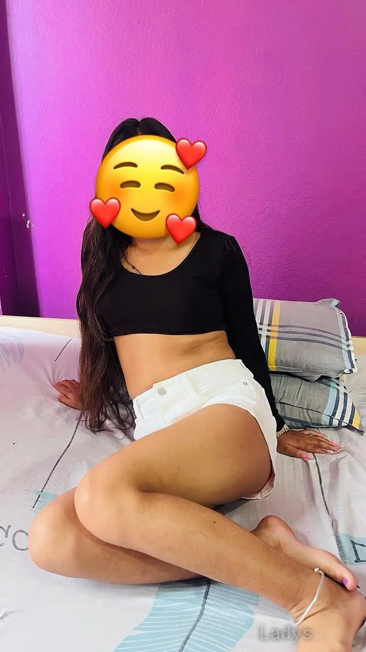 Tiya,  years old Kathmandu escort girl with big tits, height  sm, Weight  kg