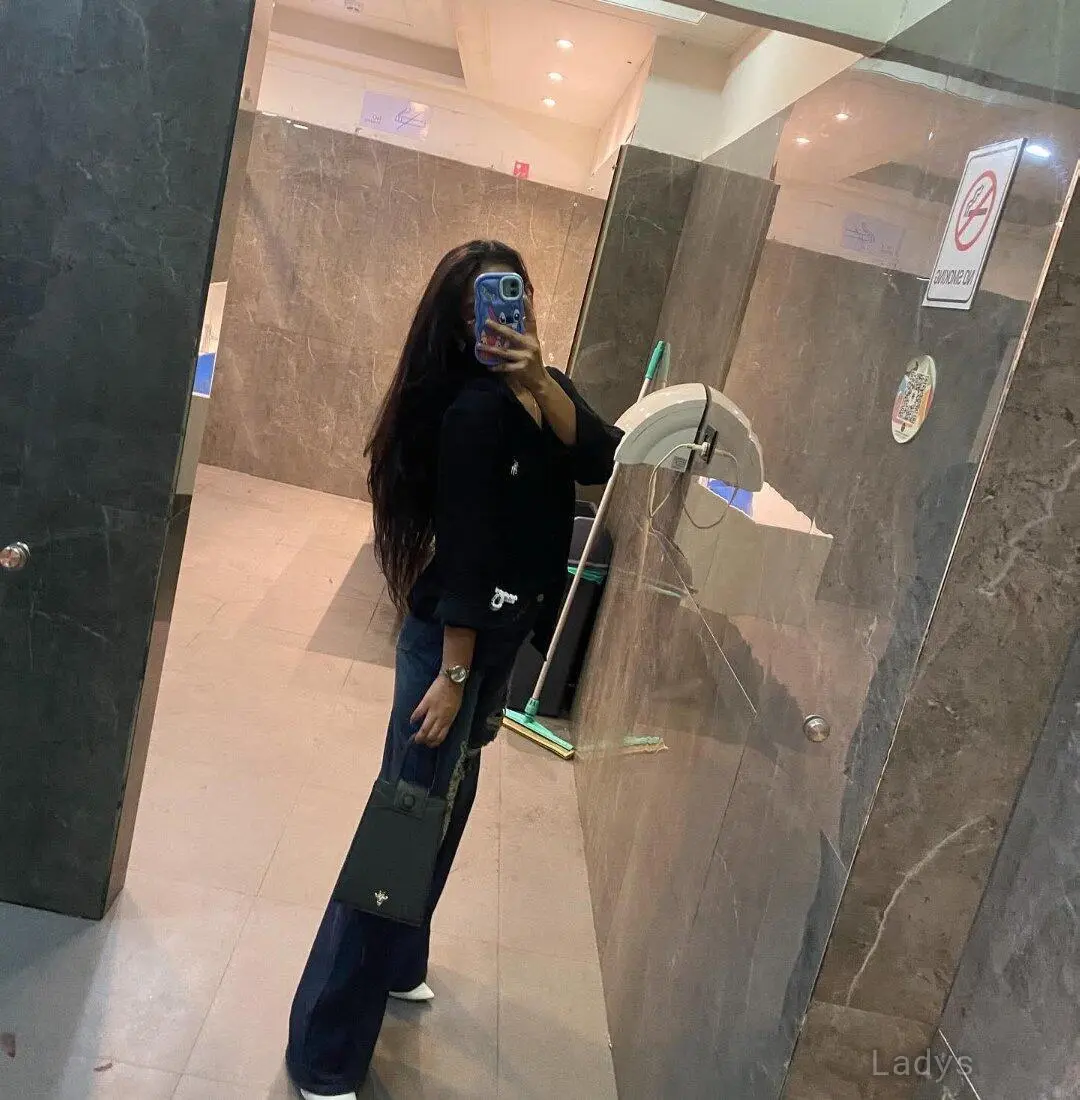 Unisha, 22 years old Kathmandu escort girl with big tits, height 165 sm, Weight  kg