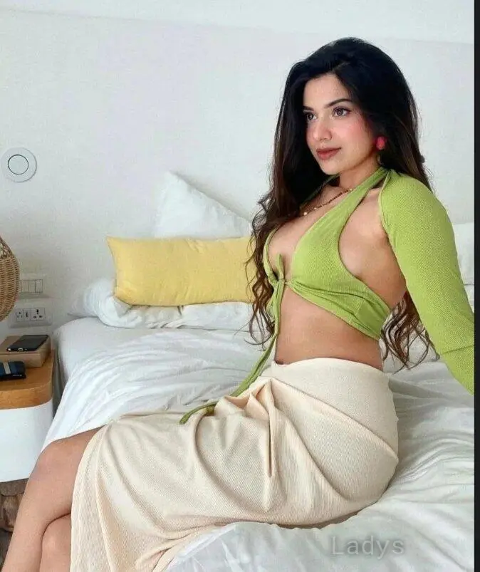 Zoya, 21 years old Kathmandu escort girl with big tits, height 157 sm, Weight  kg
