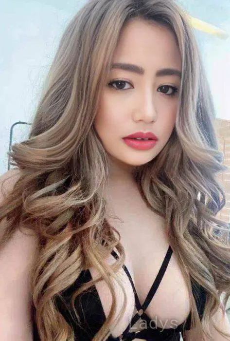 Ara, 28 years beautiful nude Kathmandu escorts girl, height 162 sm, Weight 55 kg