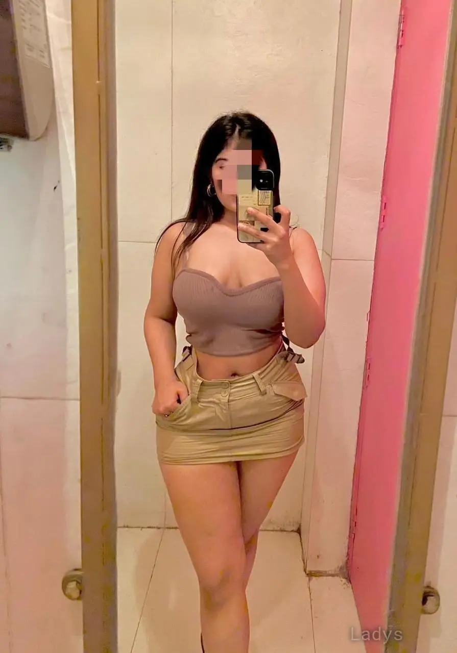 Esha, 23 years beautiful nude Kathmandu escorts girl, height 162 sm, Weight  kg