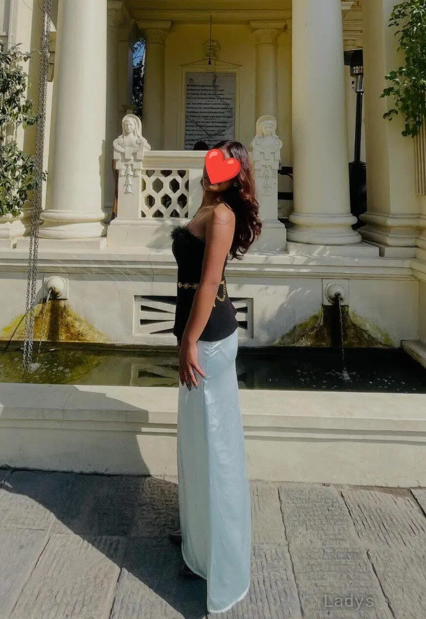 Helen, 22 years beautiful nude Kathmandu escorts girl, height 164 sm, Weight kg