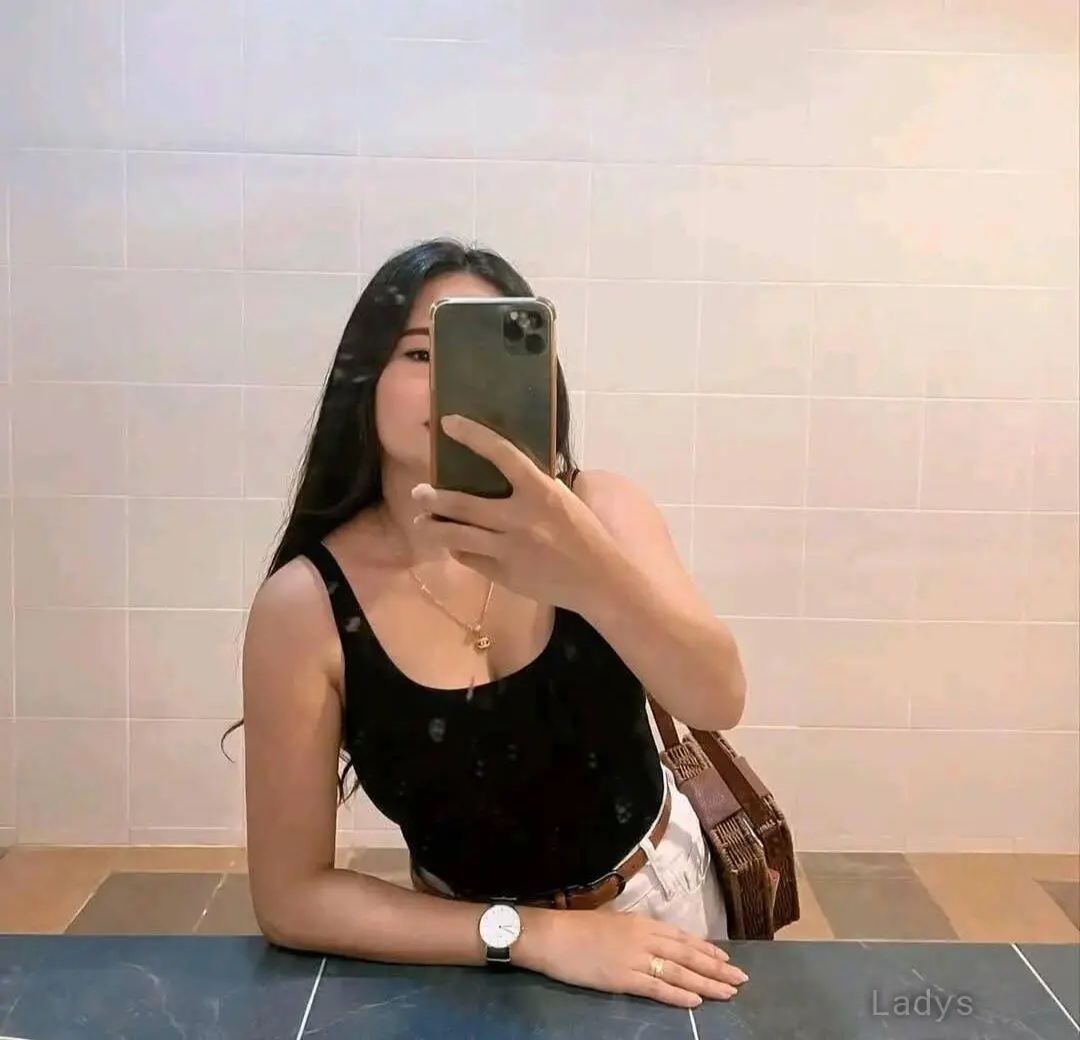Kiki, 23 years beautiful nude Kathmandu escorts girl, height 172 sm, Weight kg