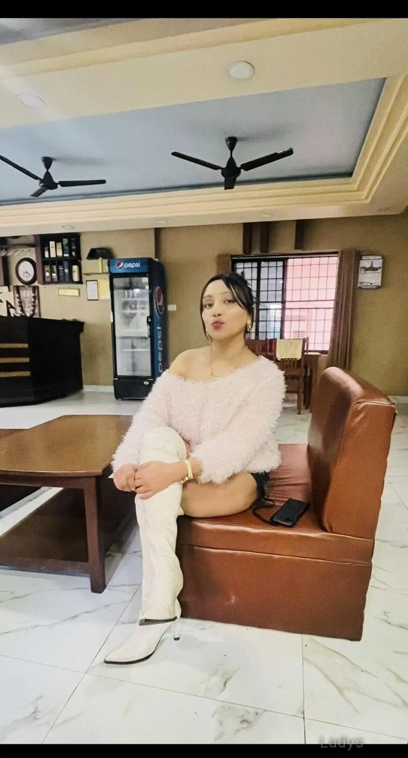 Nisha, 21 years beautiful nude Kathmandu escorts girl, height 158 sm, Weight kg