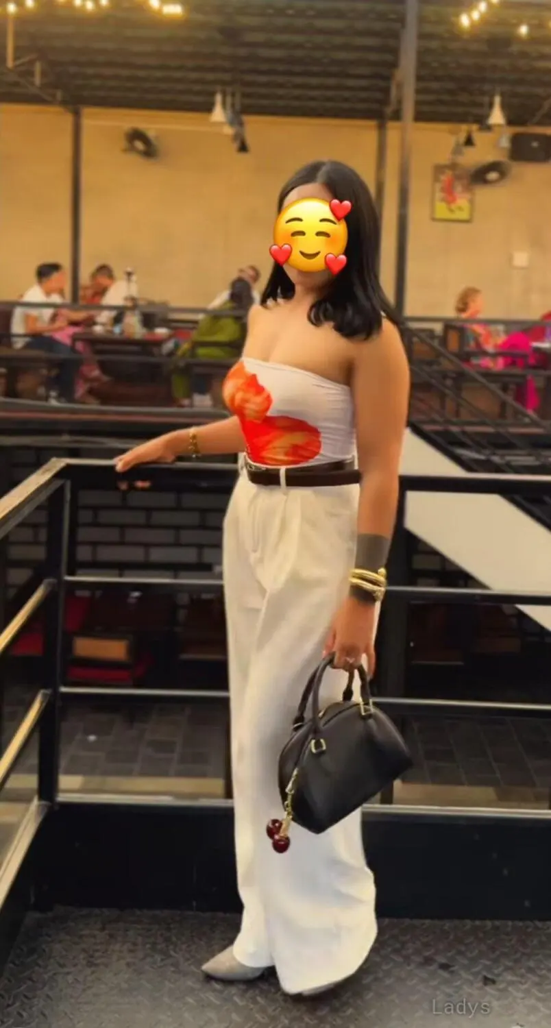 Sunayana, 24 years beautiful nude Kathmandu escorts girl, height 165 sm, Weight kg