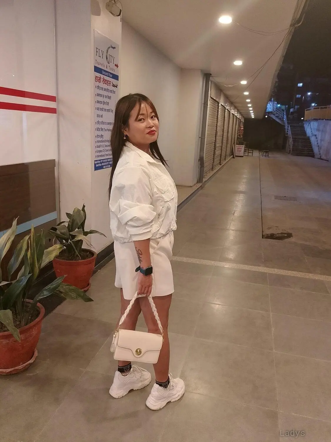 Tina, 23 years beautiful nude Kathmandu escorts girl, height 153 sm, Weight kg