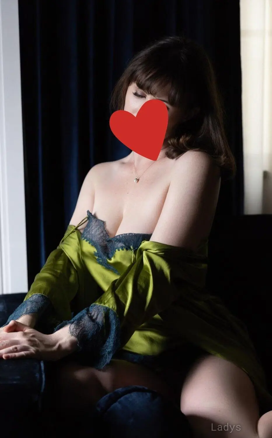 Tripti, 22 years beautiful nude Kathmandu escorts girl, height 165 sm, Weight  kg