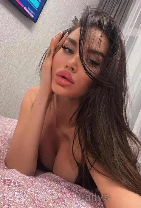 Alina, 21 years beautiful nude Kiev escorts girl, height 169 sm, Weight 52 kg