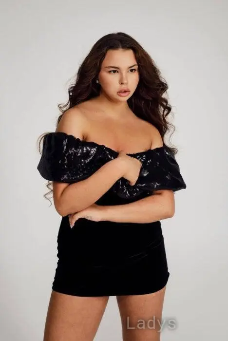 Eva, 18 years beautiful nude Kiev escorts girl, height 168 sm, Weight 63 kg