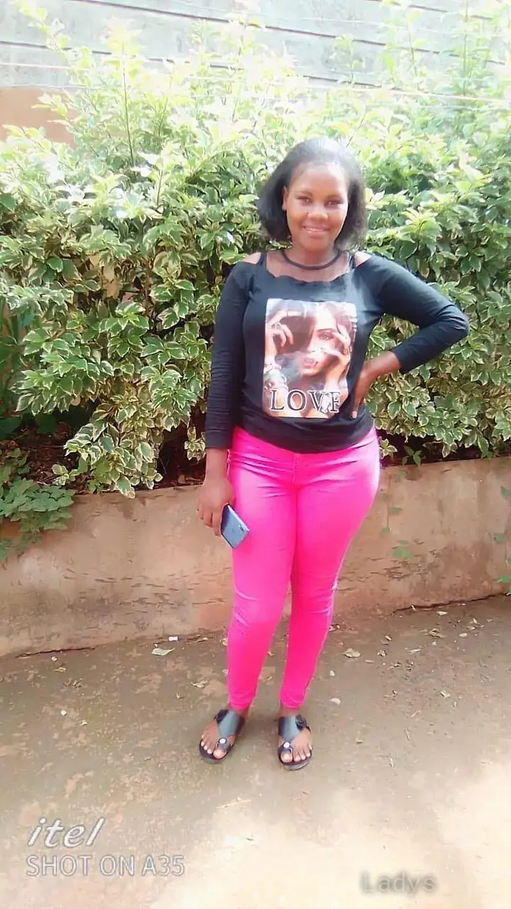 Vera, 24 years beautiful nude Kilimani escorts girl, height 170 sm, Weight  kg