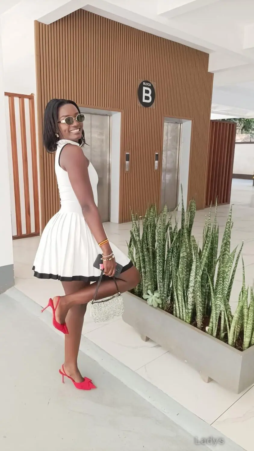 Niole, 27 years old Kisumu escort girl with big tits, height 168 sm, Weight kg