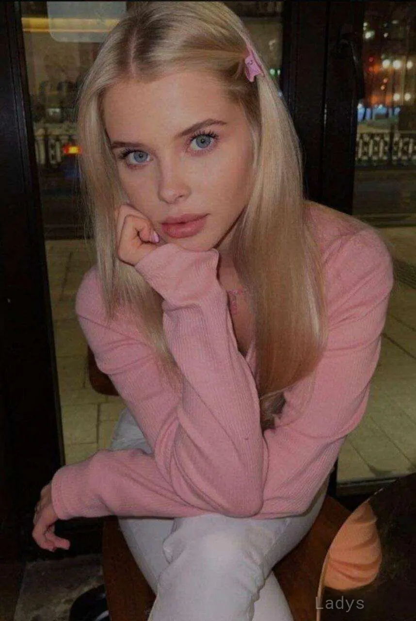Alina, 21 years old Klaipeda escort girl with big tits, height 165 sm, Weight 56 kg