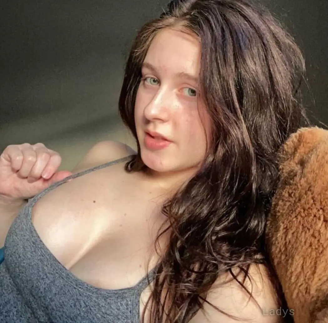 Professional escort, 28 years beautiful nude Klaipeda escorts girl, height 150 sm, Weight 40 kg