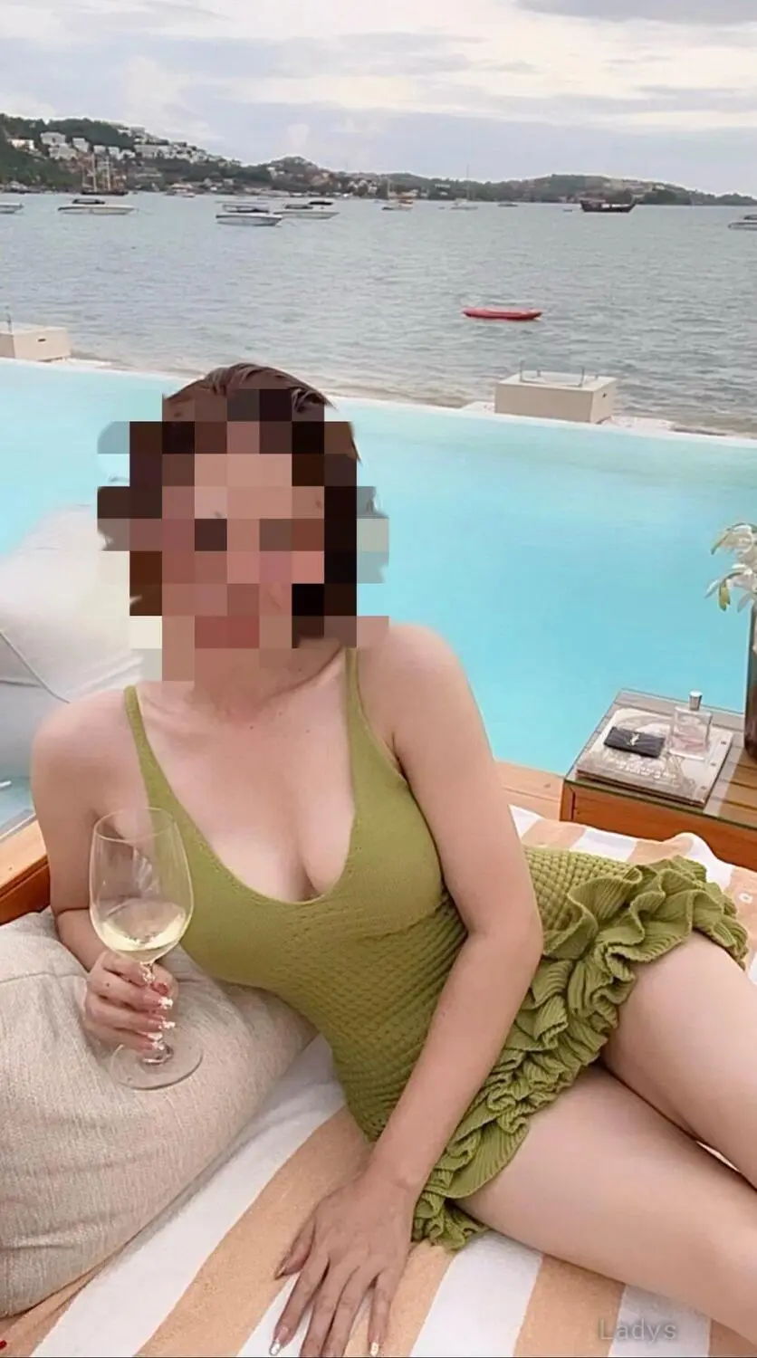 Bella, 29 years old Ko Samui escort girl with big tits, height 165 sm, Weight  kg