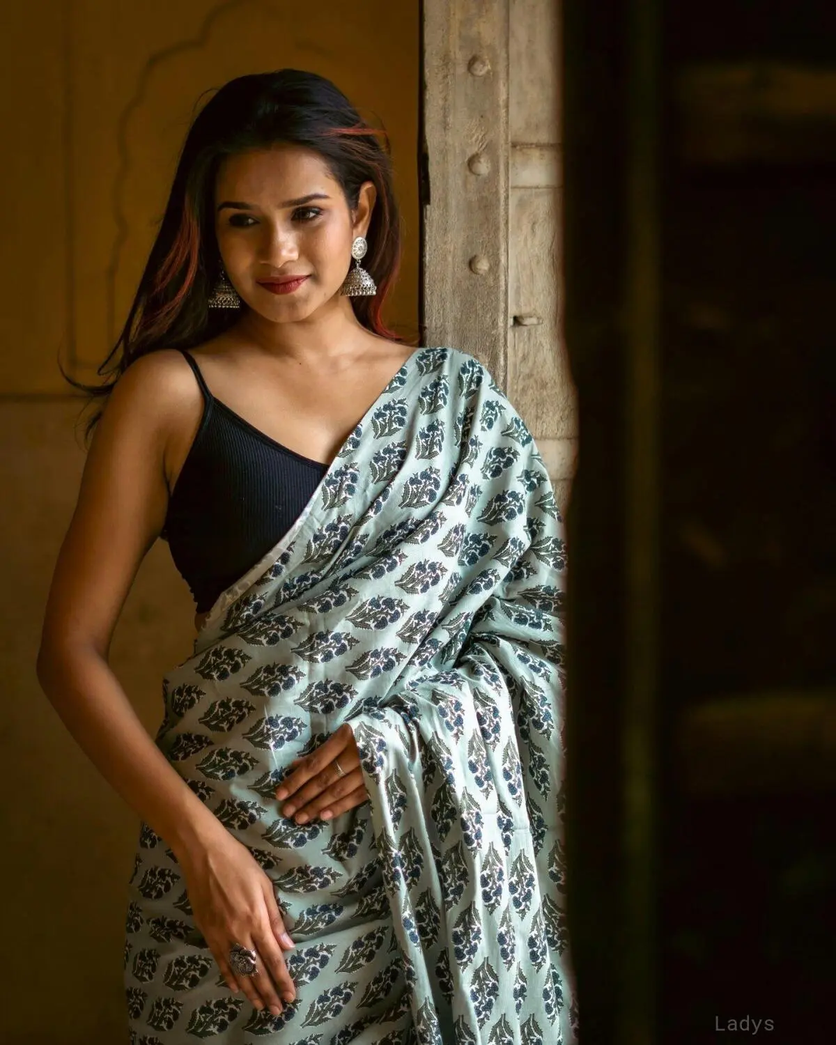 KAVYA, 21 years old Kochi escort girl with big tits, height 164 sm, Weight kg