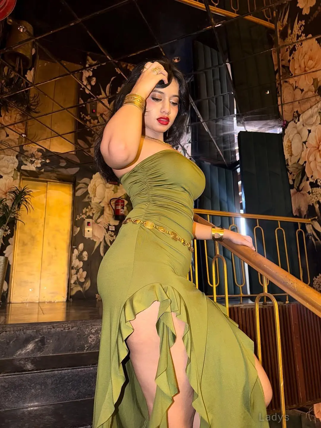 Pallavi, years old Kochi escort girl with big tits, height sm, Weight kg