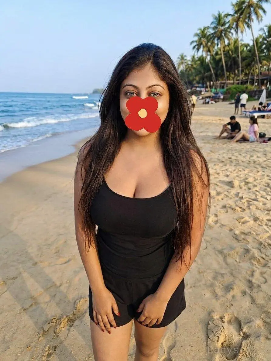 Simmy, 25 years old Kochi escort girl with big tits, height 170 sm, Weight  kg