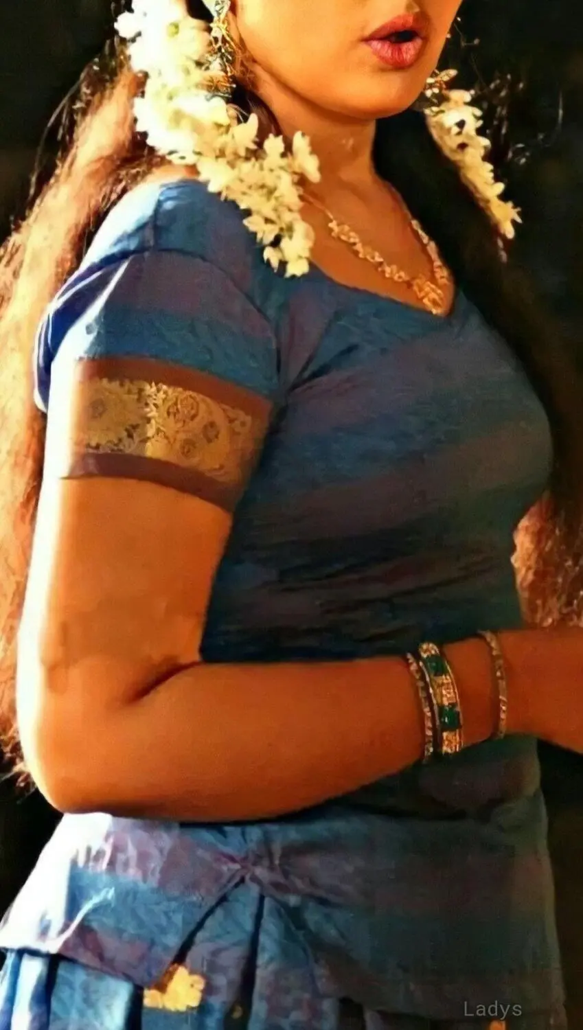 Anu, 21 years beautiful nude Kochi escorts girl, height 160 sm, Weight kg