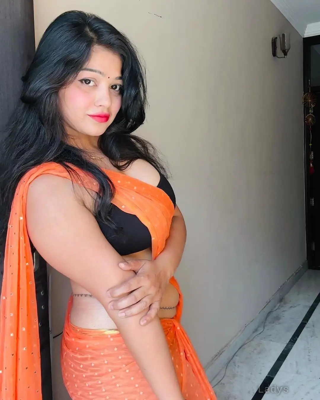 Charvi, 23 years beautiful nude Kochi escorts girl, height 154 sm, Weight  kg