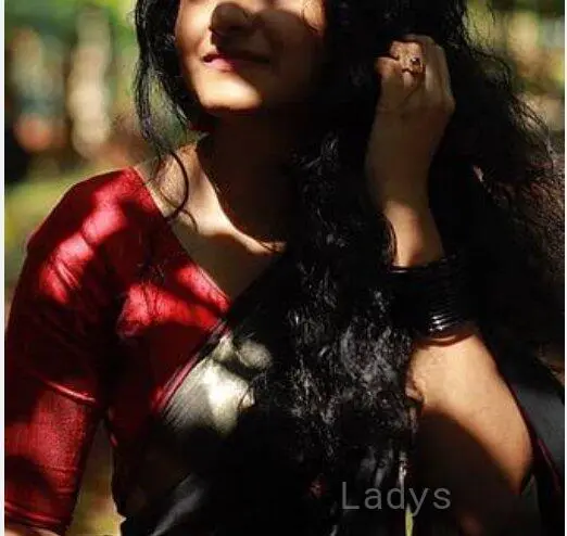 Devika, 28 years beautiful nude Kochi escorts girl, height 168 sm, Weight kg