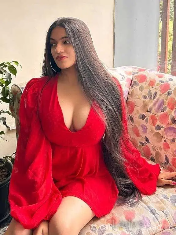 Divya, 21 years beautiful nude Kochi escorts girl, height 154 sm, Weight  kg