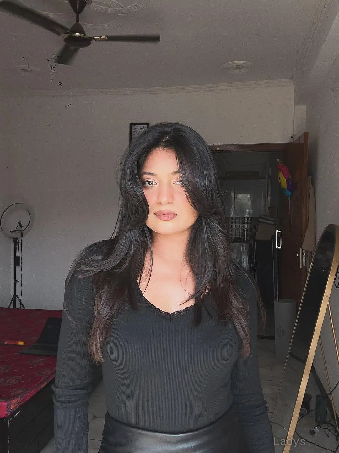 Himani, 23 years beautiful nude Kochi escorts girl, height 154 sm, Weight kg