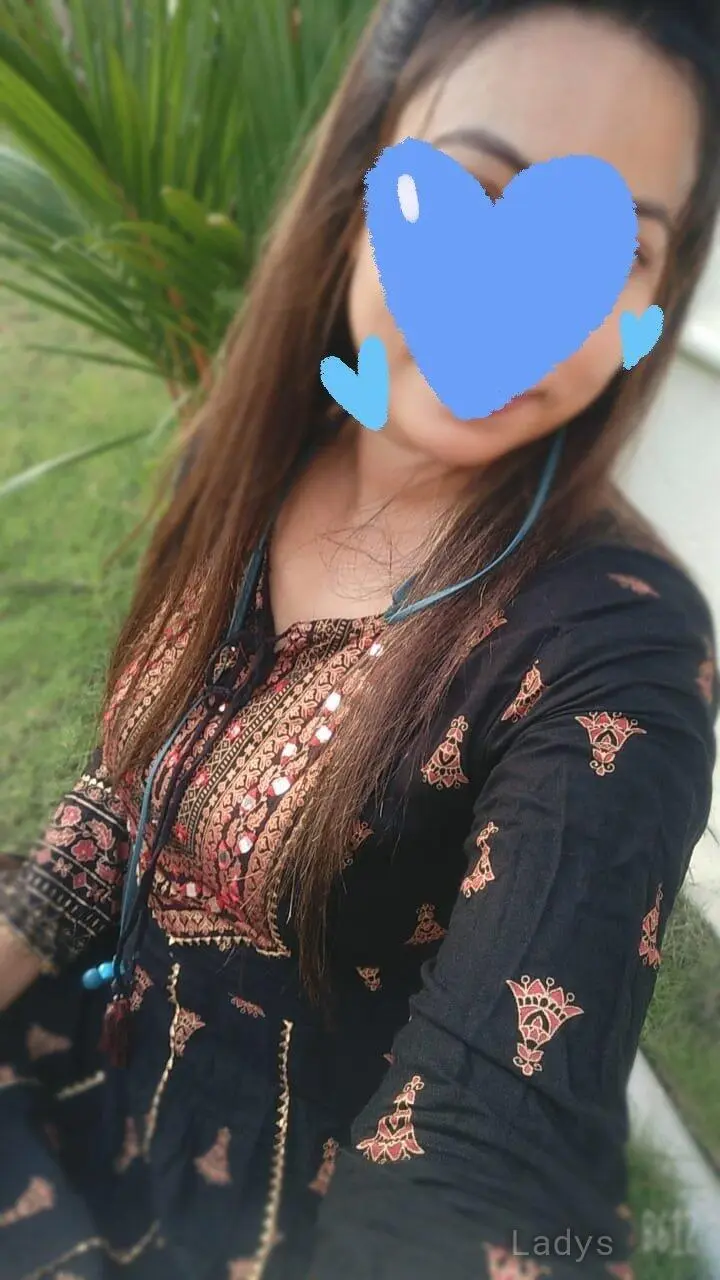 Kescort Independent malayali Girls,  years beautiful nude Kochi escorts girl, height  sm, Weight  kg