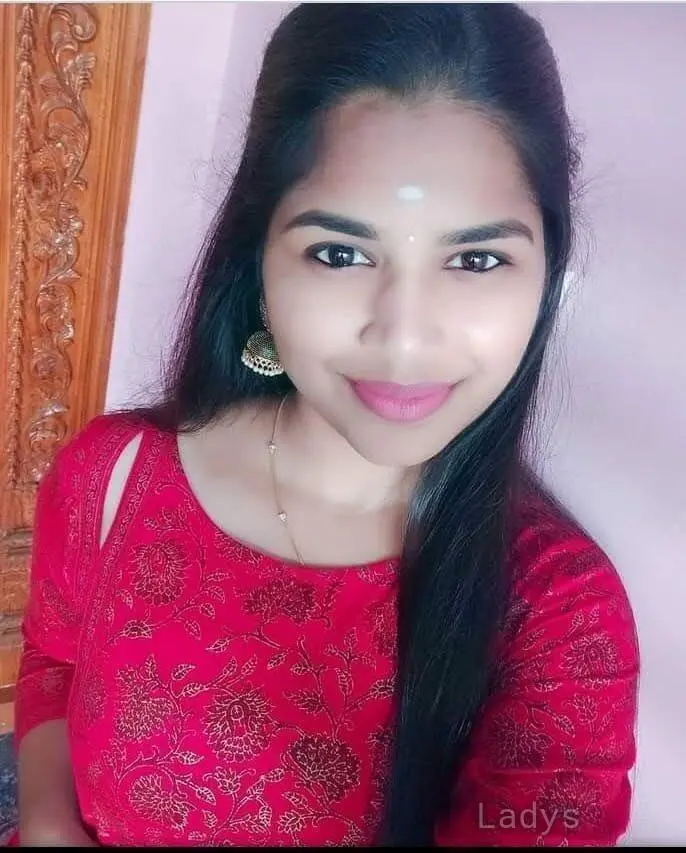 Mallu, 21 years beautiful nude Kochi escorts girl, height 124 sm, Weight  kg