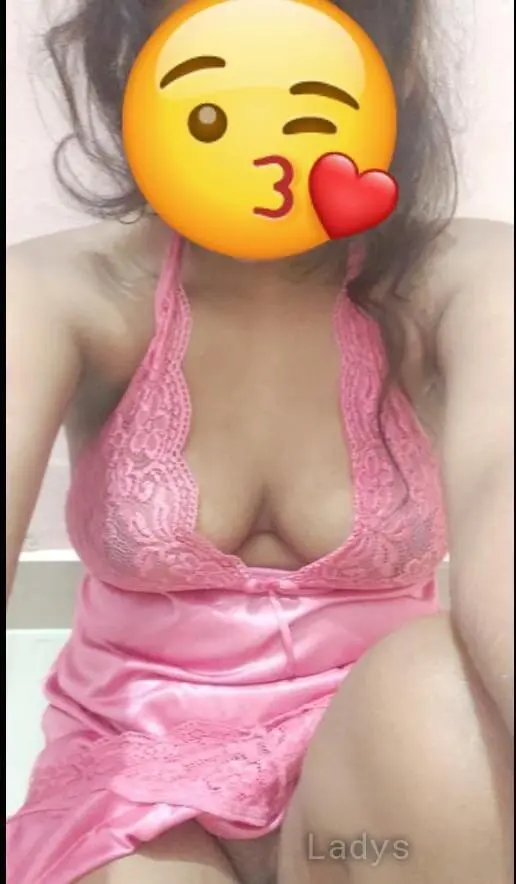 Nithya, 30 years beautiful nude Kochi escorts girl, height 160 sm, Weight  kg