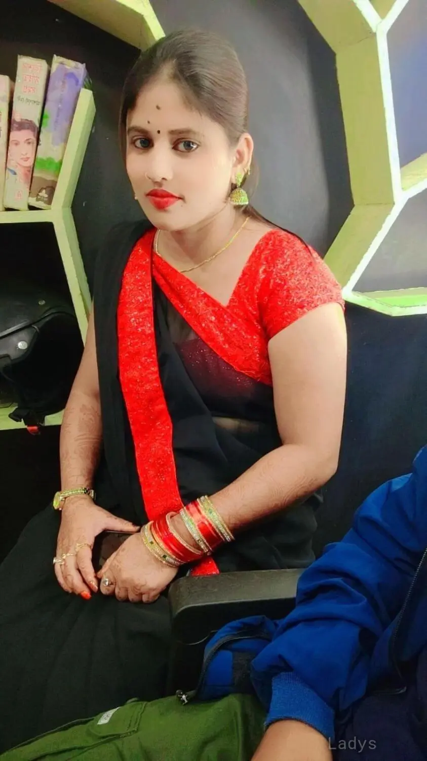 Pinky, 23 years beautiful nude Kochi escorts girl, height 164 sm, Weight  kg