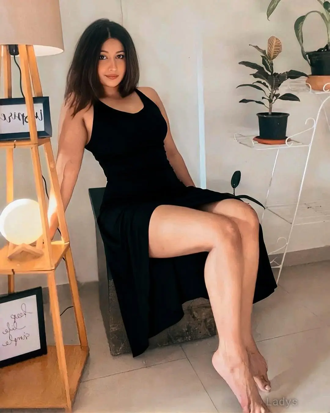 Prachi, 23 years beautiful nude Kochi escorts girl, height 154 sm, Weight kg
