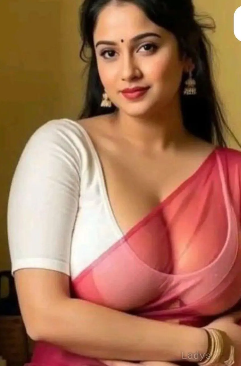 Sawmya Nambiar, 37 years beautiful nude Kochi escorts girl, height 153 sm, Weight  kg