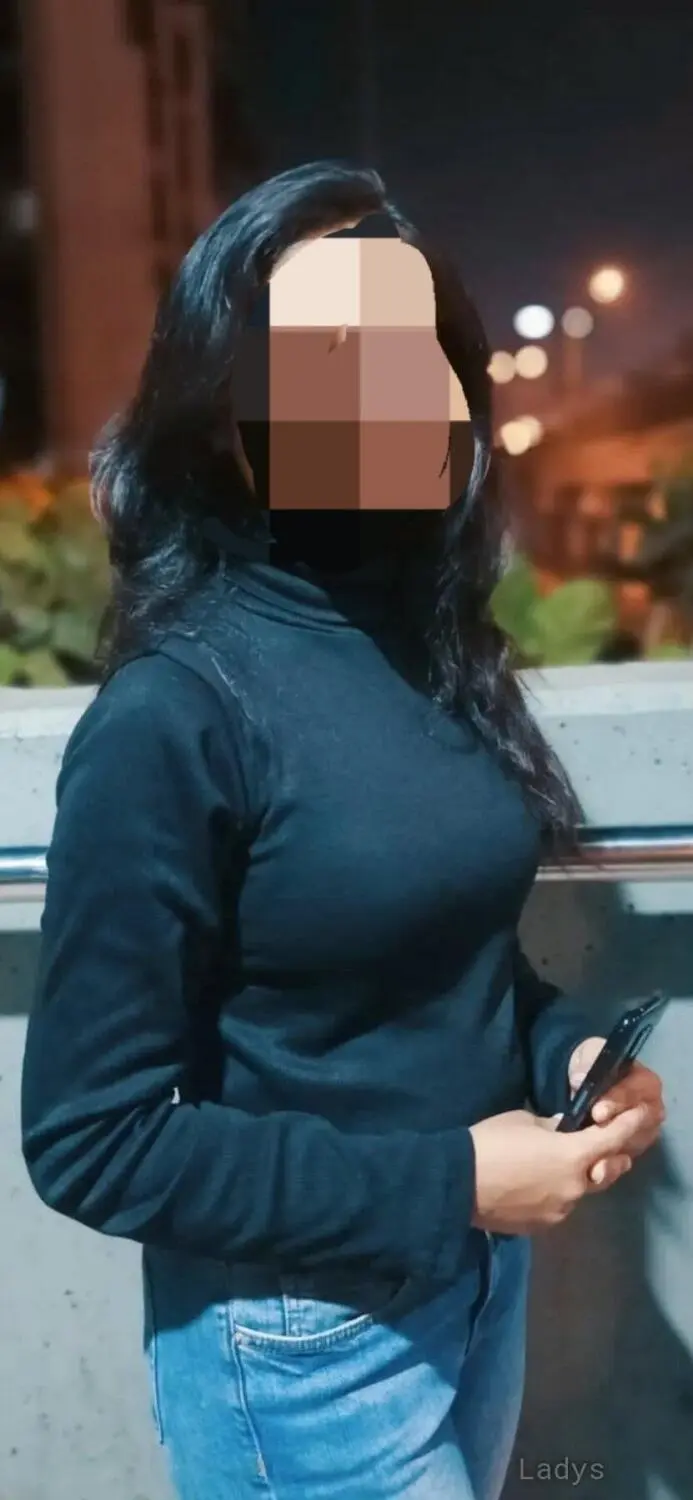 Shruthi Pillai, years beautiful nude Kochi escorts girl, height sm, Weight kg