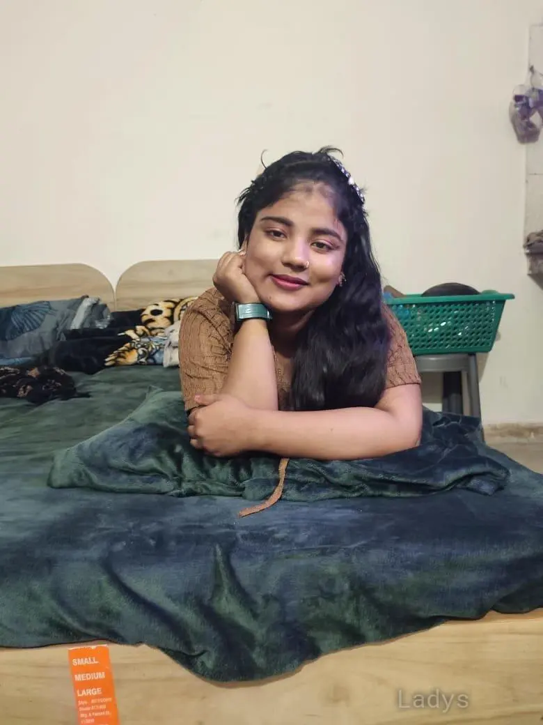 Supriya, 23 years beautiful nude Kochi escorts girl, height  sm, Weight  kg