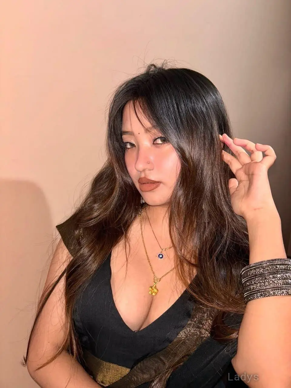 Tanvi, 23 years beautiful nude Kochi escorts girl, height 154 sm, Weight kg
