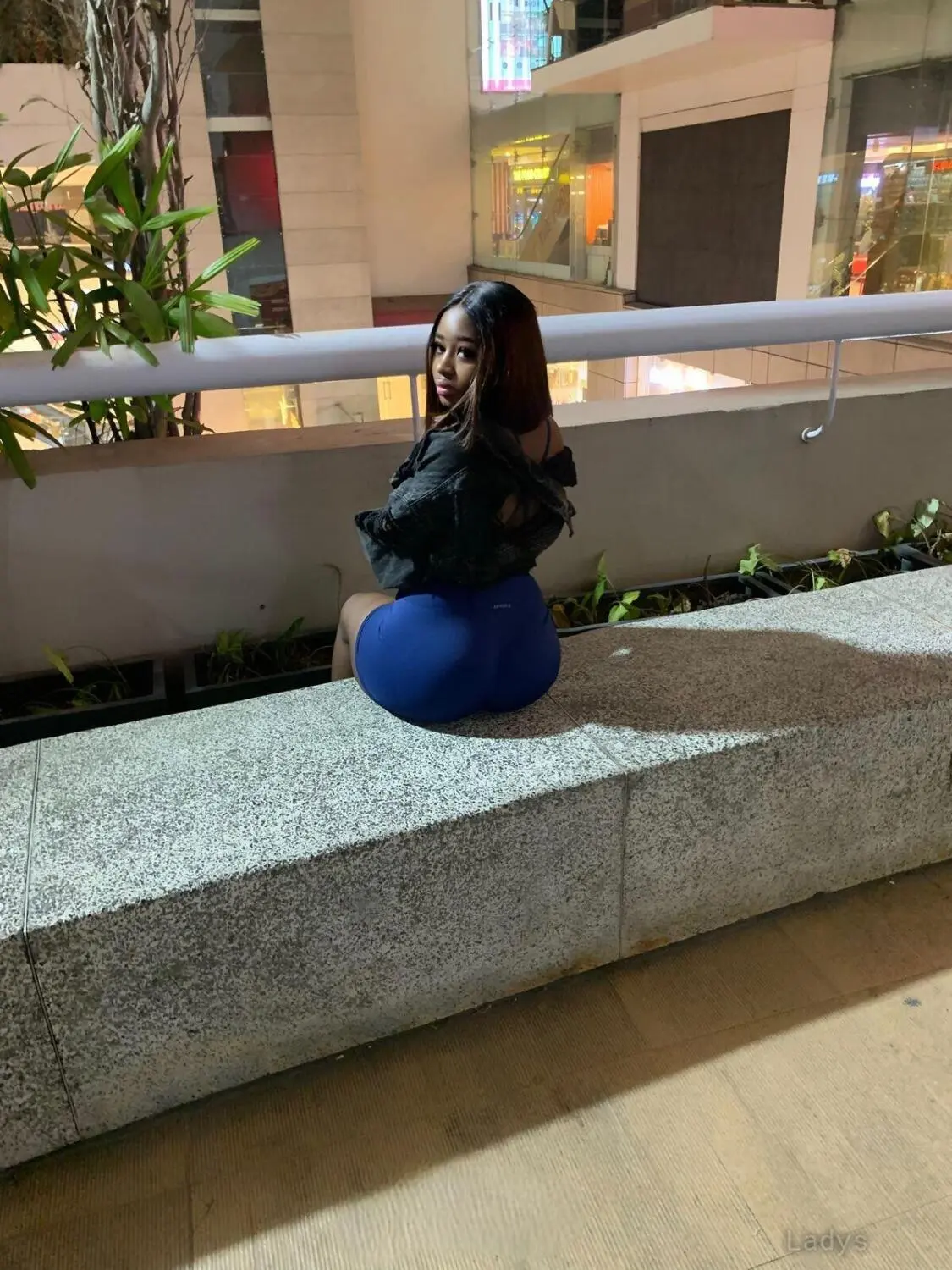 Lisa, 22 years old Kolkata escort girl with big tits, height  sm, Weight  kg