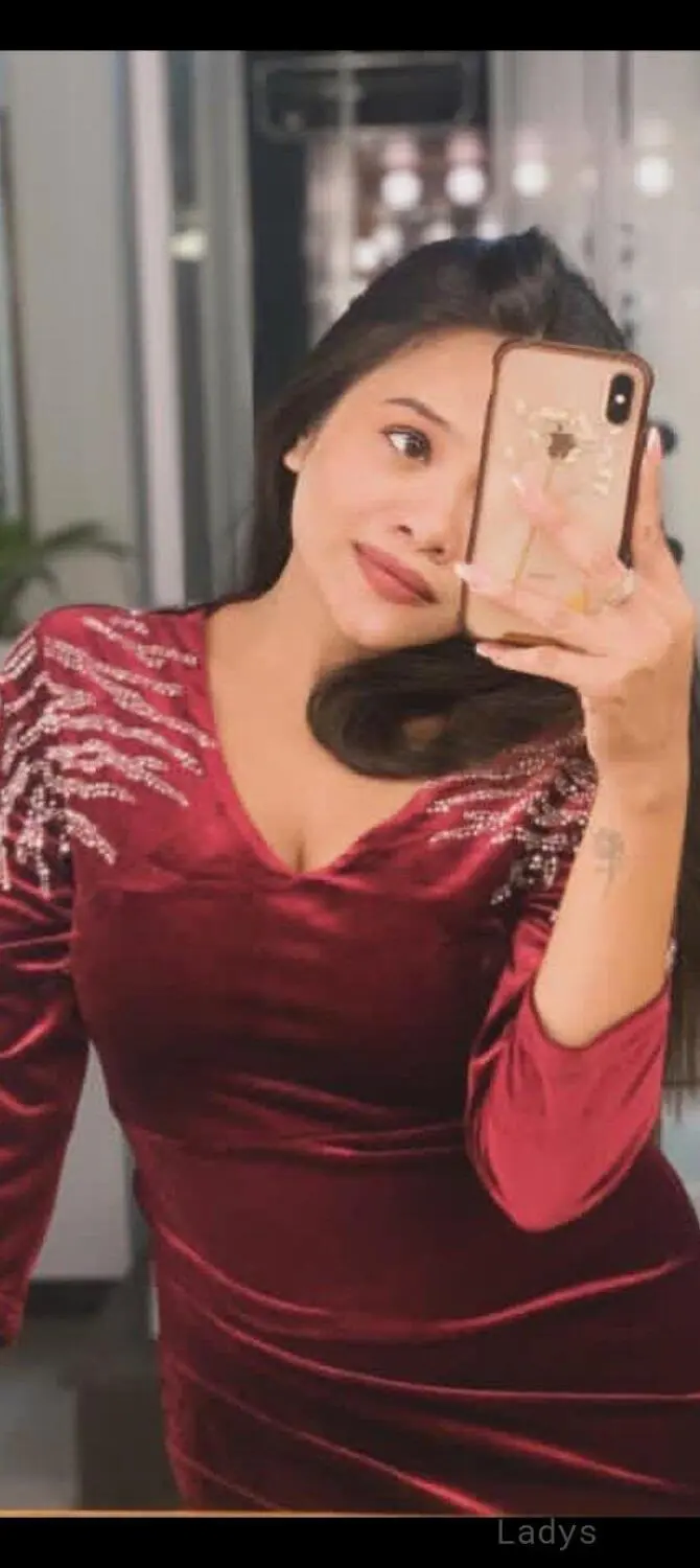 Priyanka, 22 years old Kolkata escort girl with big tits, height 154 sm, Weight  kg