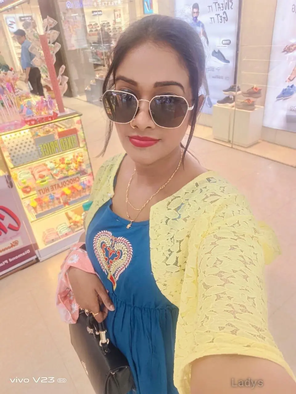 Amrita, 26 years beautiful nude Kolkata escorts girl, height 154 sm, Weight  kg