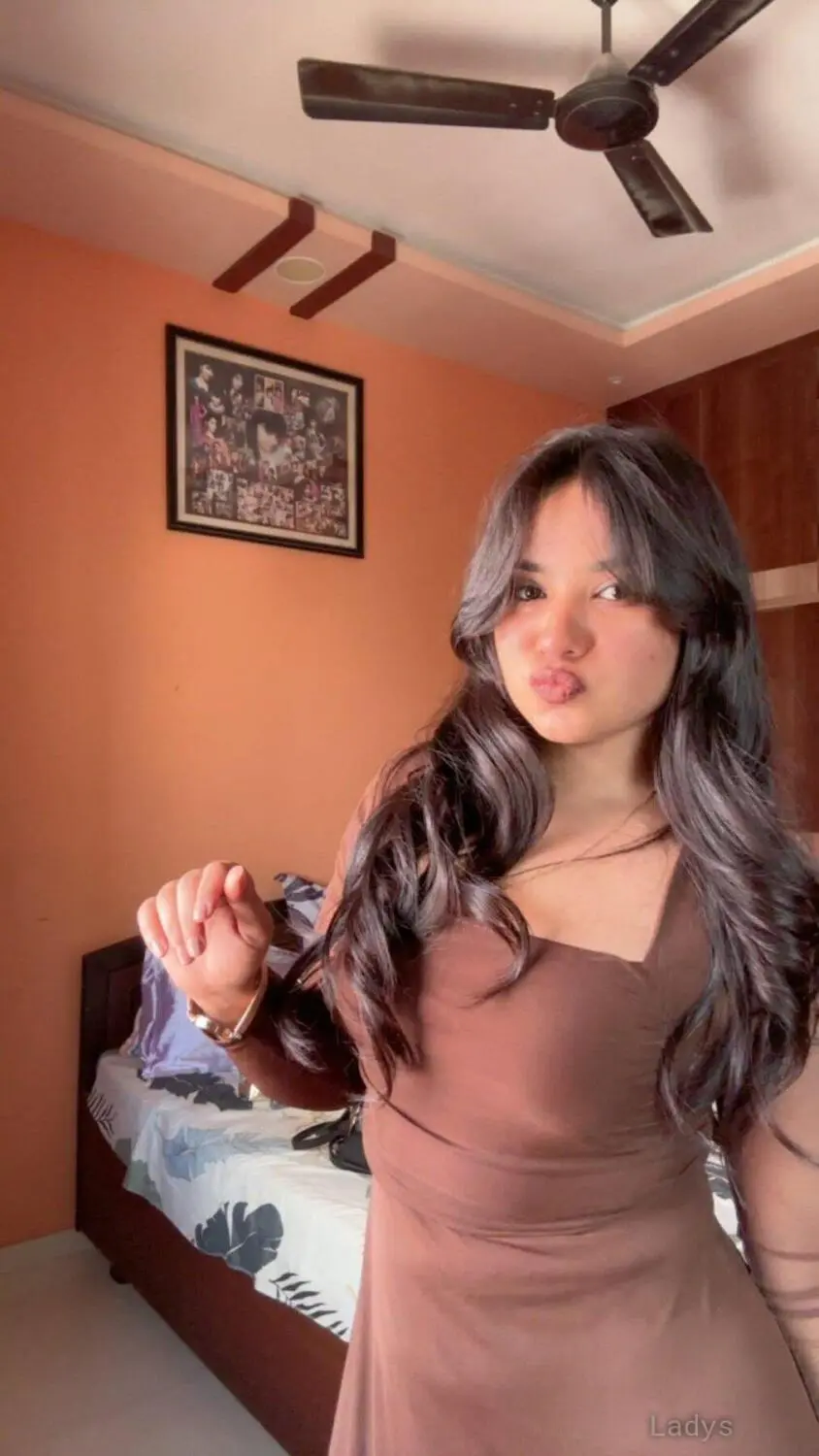 Ankita, 22 years beautiful nude Kolkata escorts girl, height 154 sm, Weight kg