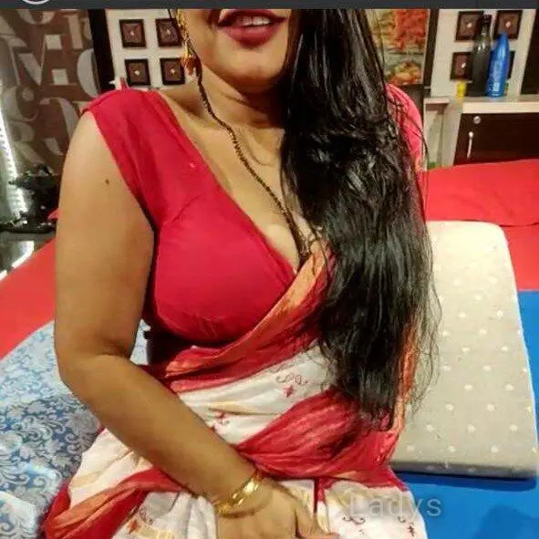 Annabel, 30 years beautiful nude Kolkata escorts girl, height 153 sm, Weight kg