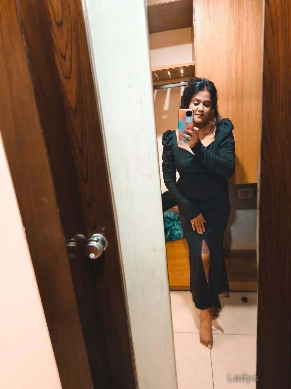 Arohi Roy,  years beautiful nude Kolkata escorts girl, height  sm, Weight  kg