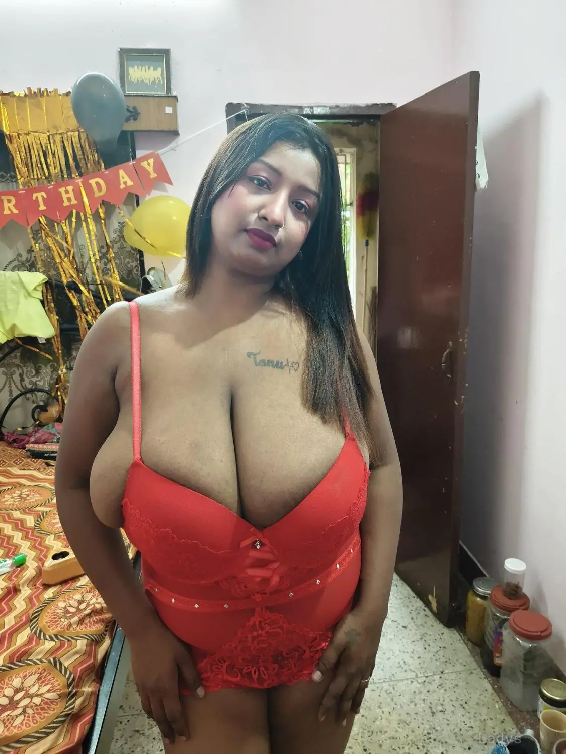 Delilah, 27 years beautiful nude Kolkata escorts girl, height 154 sm, Weight kg