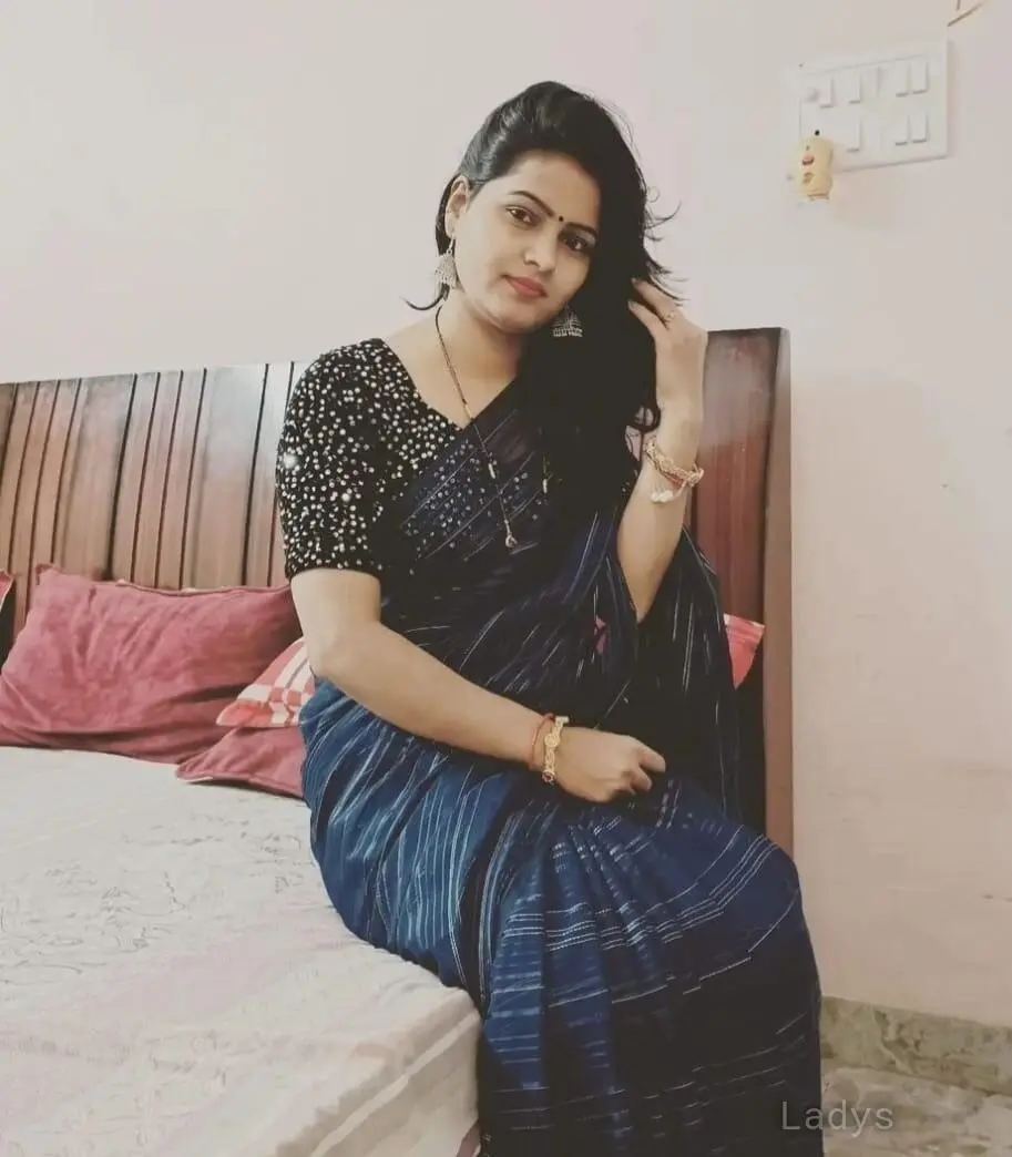 Megha, 22 years beautiful nude Kolkata escorts girl, height 154 sm, Weight  kg